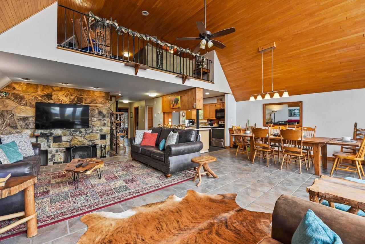 Smokystays Private Pool Chalet 蓋特林堡 外观 照片